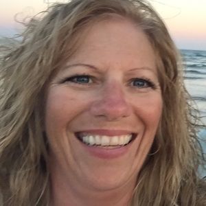 Meet your Posher, Gina